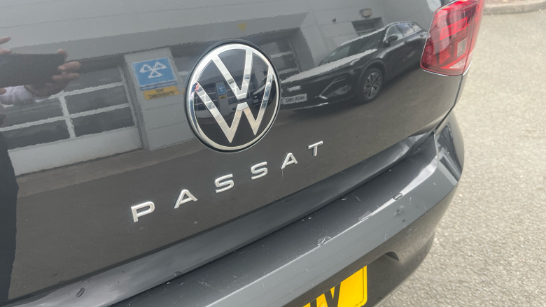 Volkswagen Passat 1.5 TSI EVO R-Line 4dr DSG Petrol Saloon